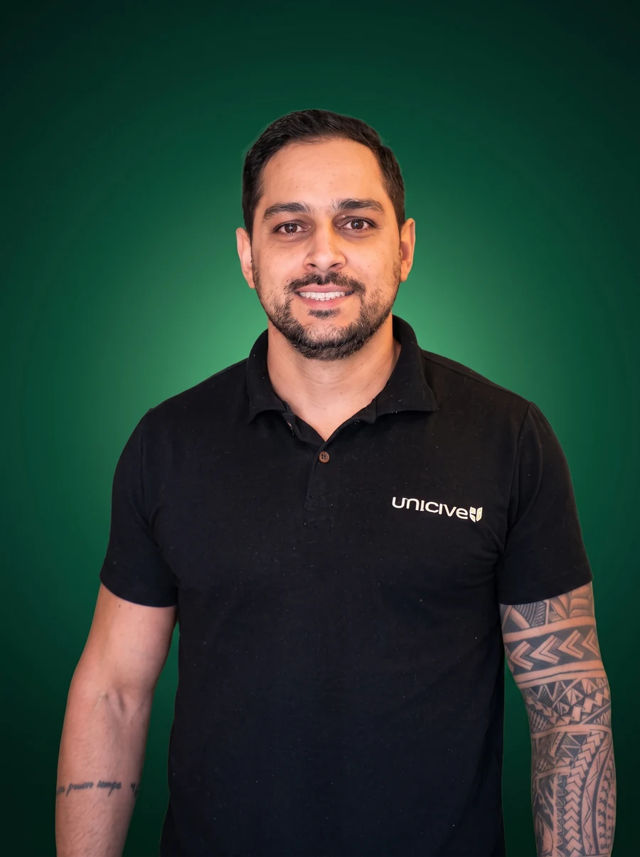 Henrique Antunes, do comercial do Polo Unicive Pinhais